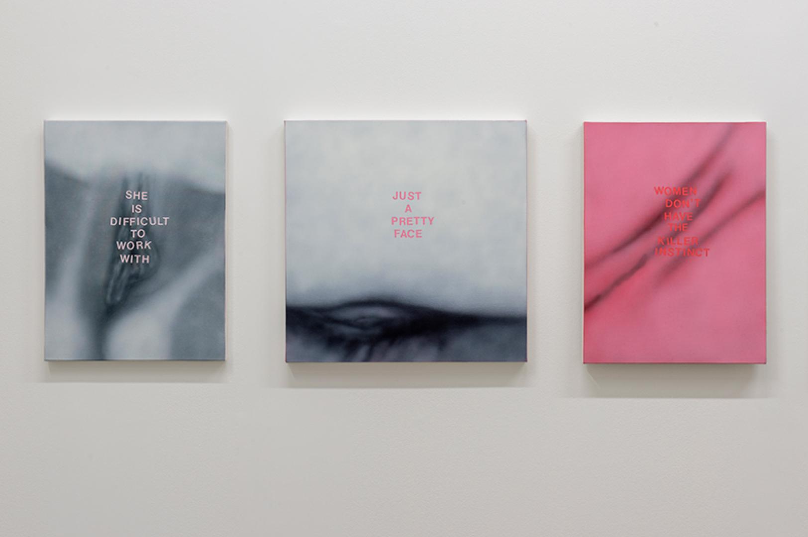 Photo de l'exposition de Betty Tompkins