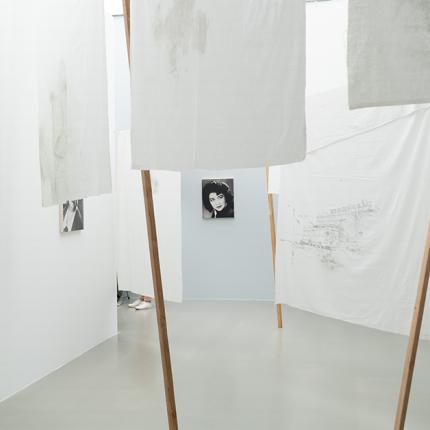 Vue d'exposition Les non conformistes, photo Lucas Archambault