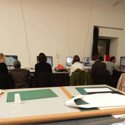 cours au MO.CO. Esba